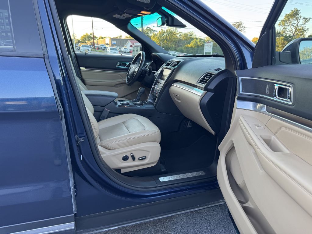 Photo 24 of this FORD EXPLORER