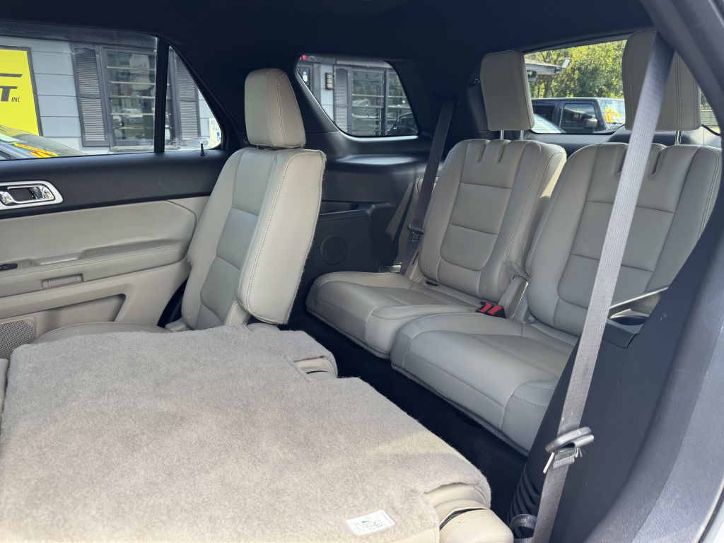 Photo 26 of this FORD EXPLORER