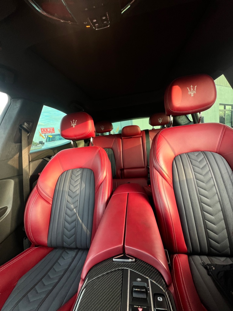 Photo 15 of this MASERATI LEVANTE