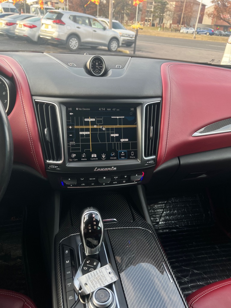 Photo 11 of this MASERATI LEVANTE