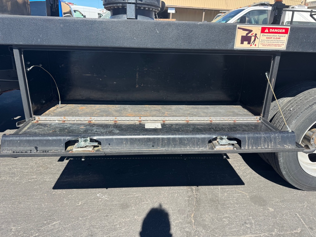 Photo 17 of this RAM 5500