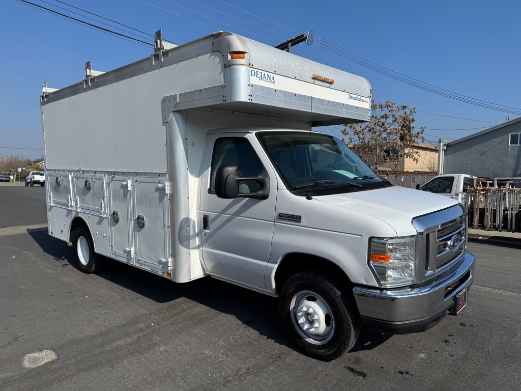 Photo 3 of this FORD ECONOLINE