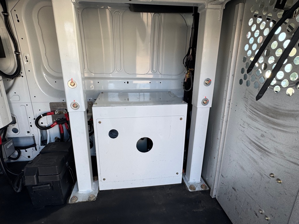 Photo 19 of this FORD TRANSIT