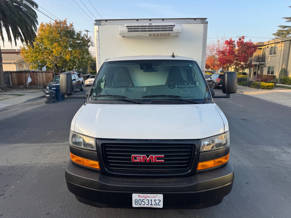 Photo 6 of this GMC SAVANA