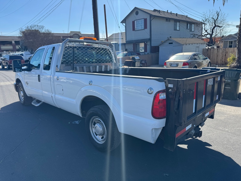 Photo 7 of this FORD F250