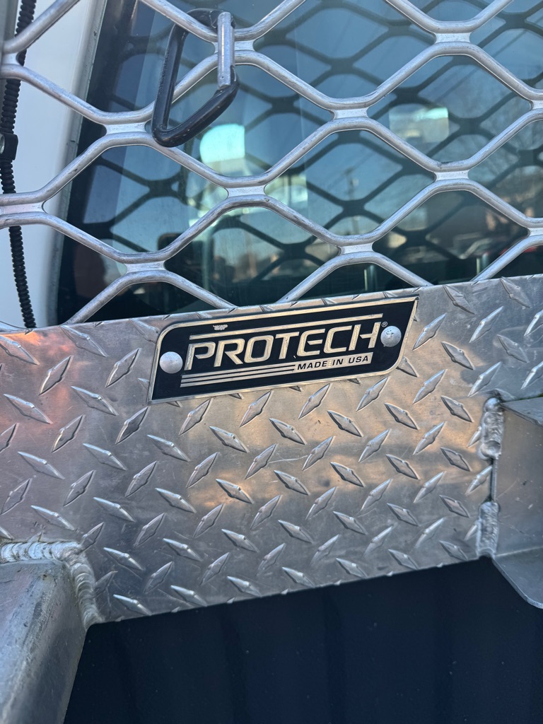 Photo 11 of this FORD F250
