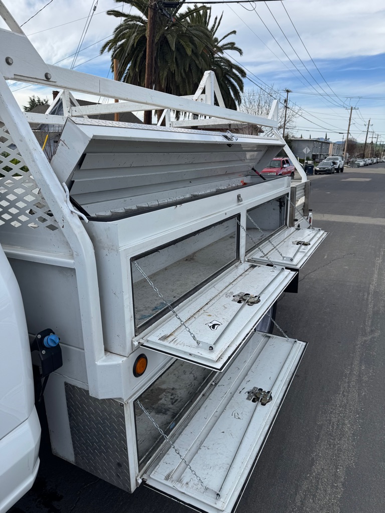 Photo 13 of this FORD F450