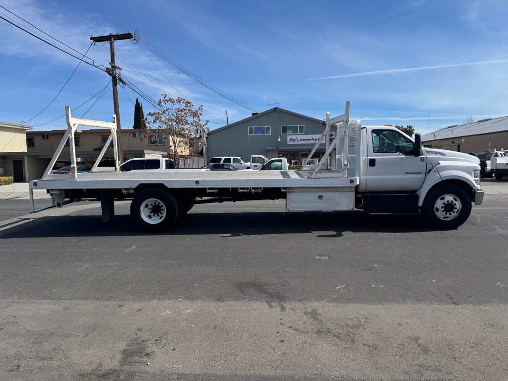 Photo 6 of this FORD F650