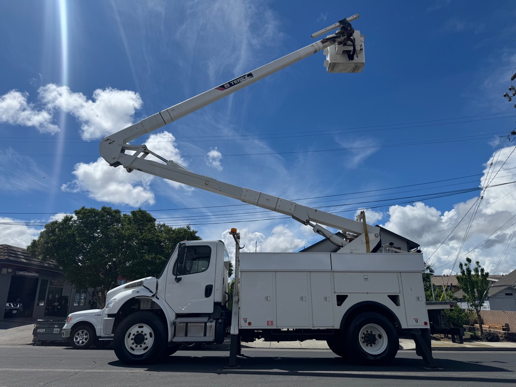 2018 FREIGHTLINER M2-106