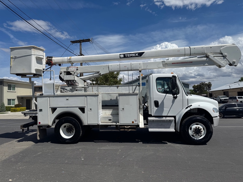 Photo 5 of this FREIGHTLINER M2-106