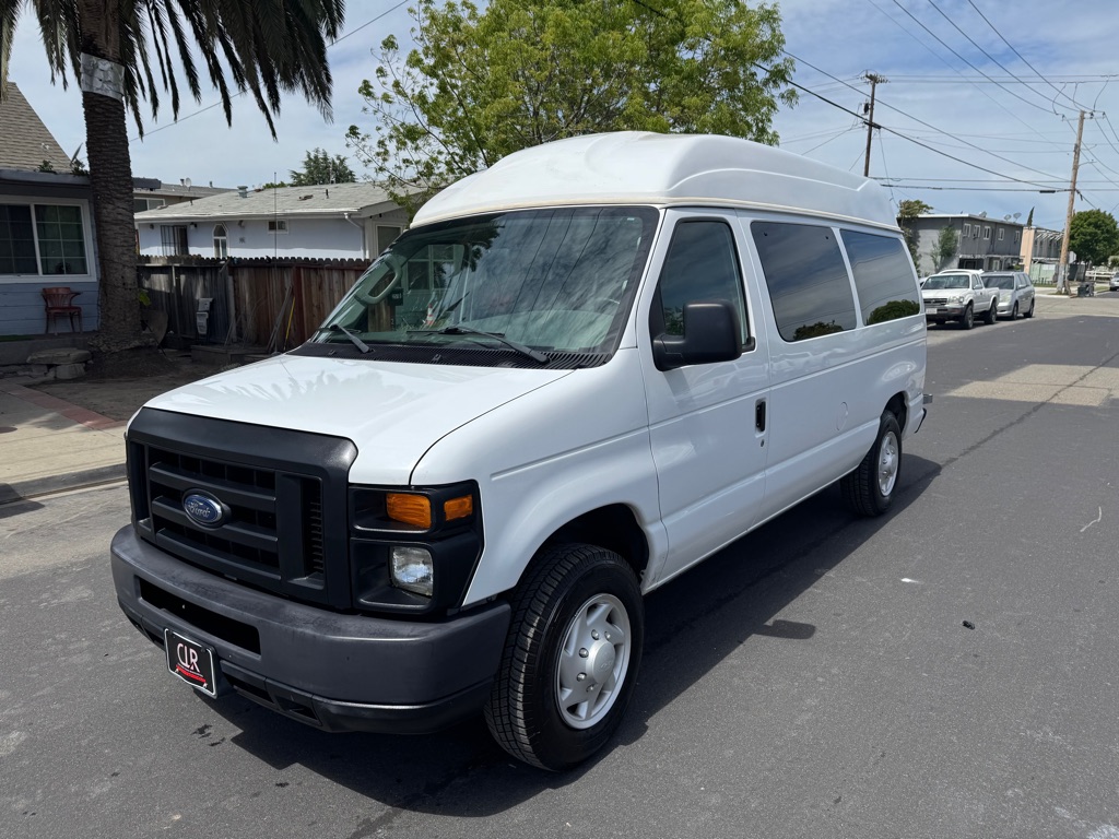 Photo 2 of this FORD ECONOLINE