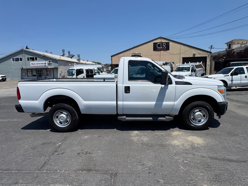 Photo 7 of this FORD F250