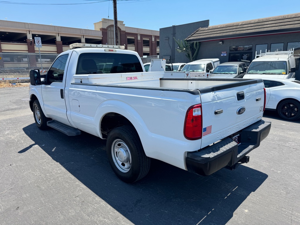 Photo 5 of this FORD F250