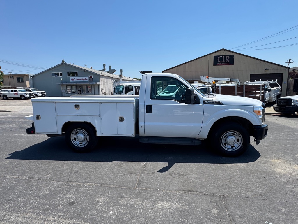 Photo 7 of this FORD F250