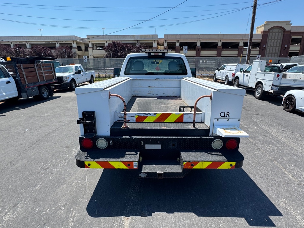 Photo 9 of this FORD F250