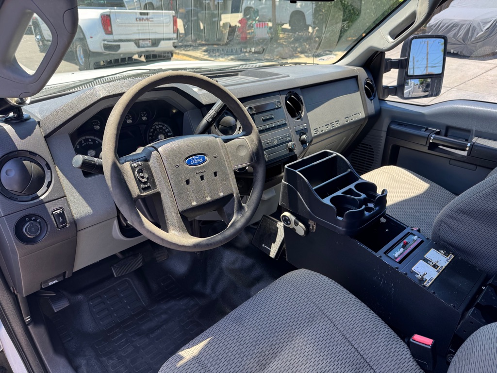 Photo 12 of this FORD F250