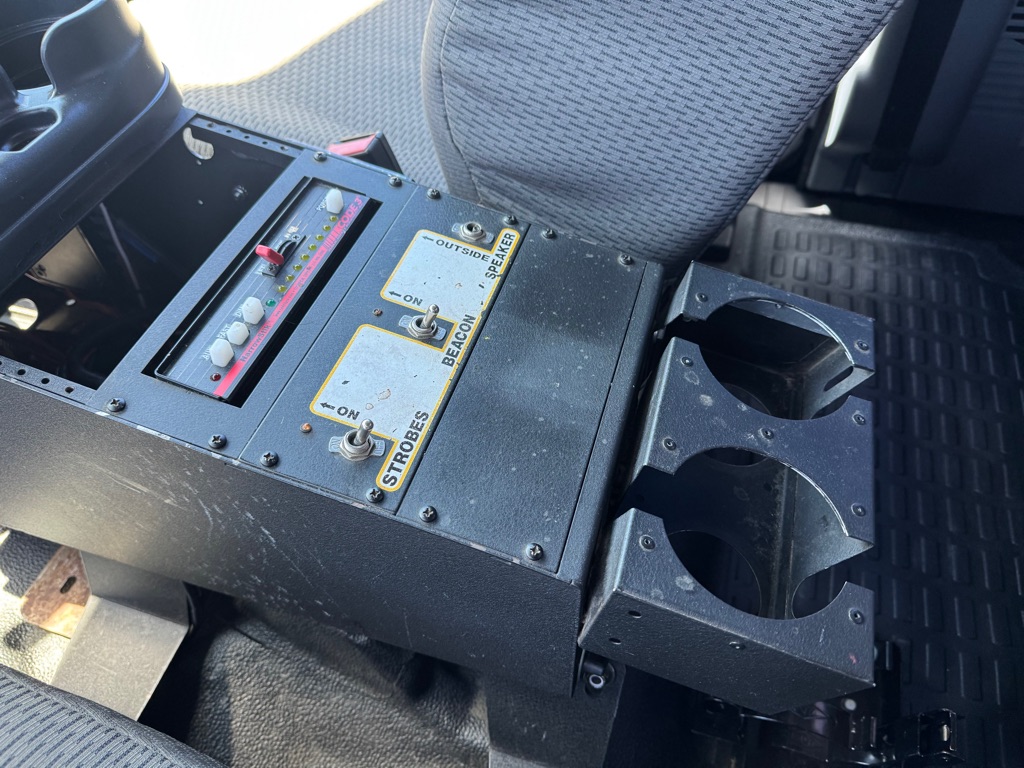 Photo 17 of this FORD F250
