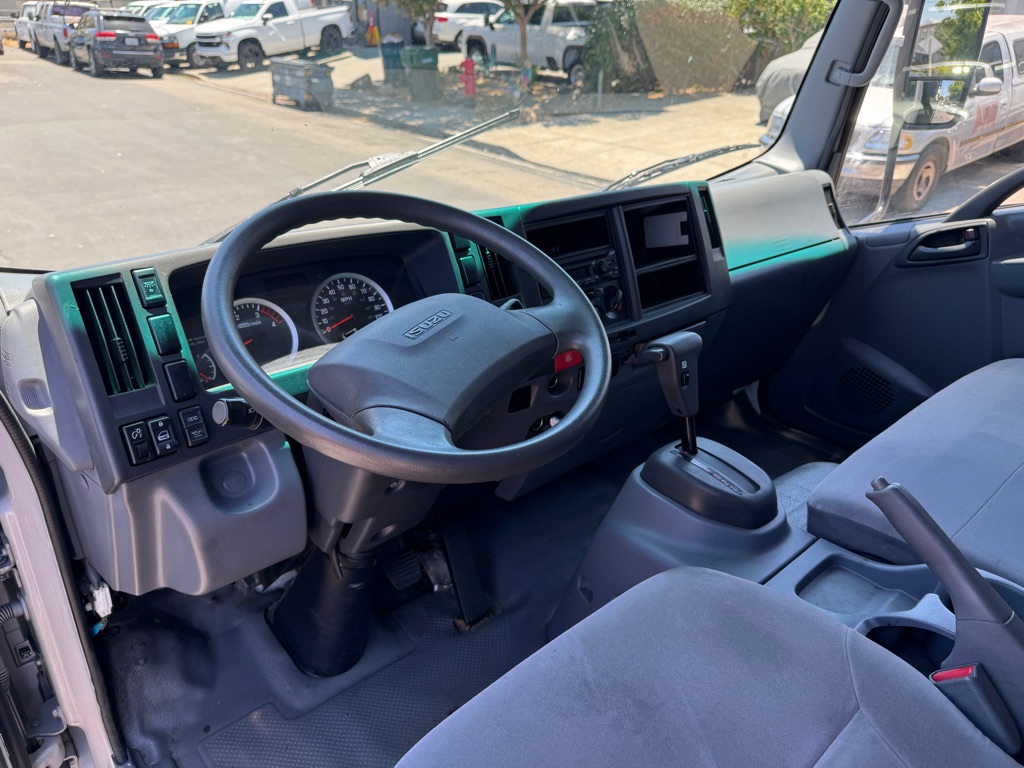 Photo 8 of this ISUZU NRR