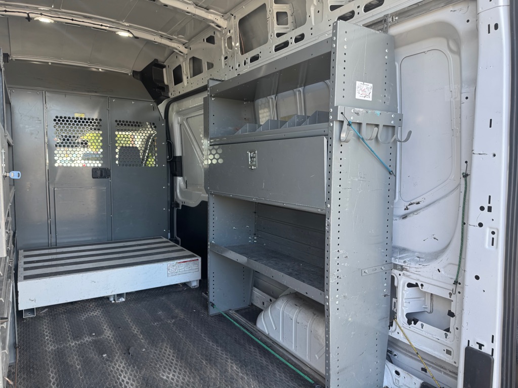 Photo 20 of this FORD TRANSIT