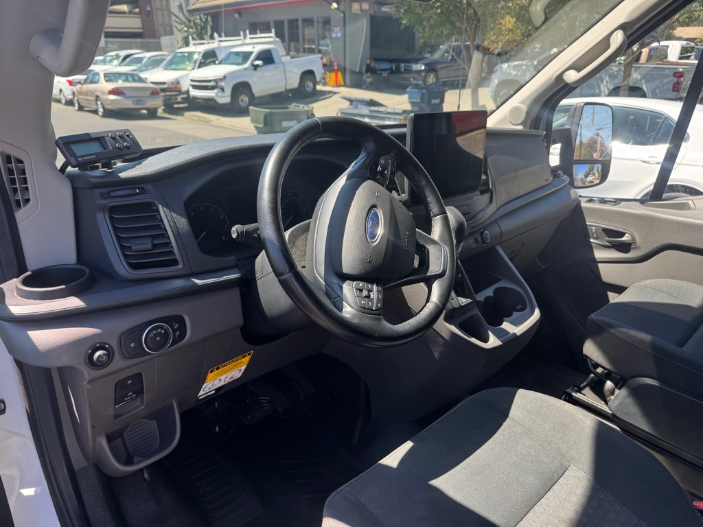 Photo 16 of this FORD TRANSIT