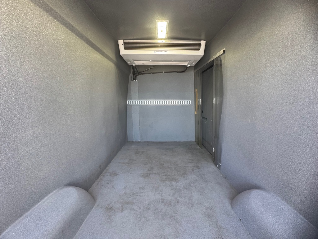 Photo 10 of this FORD TRANSIT