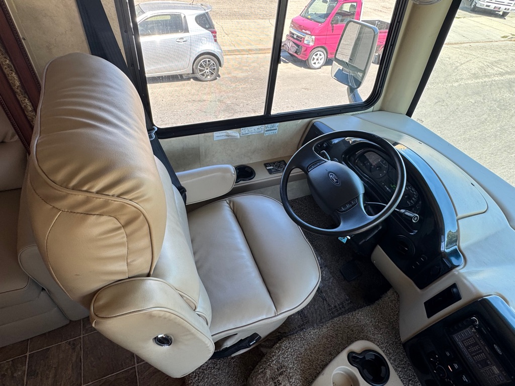 Photo 17 of this FORD F53
