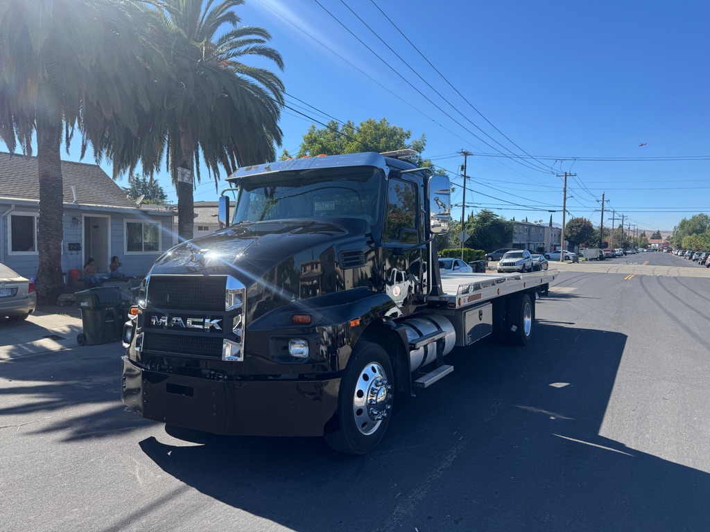 Photo 4 of this MACK MD
