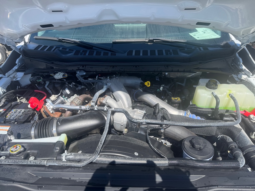 Photo 9 of this FORD F550