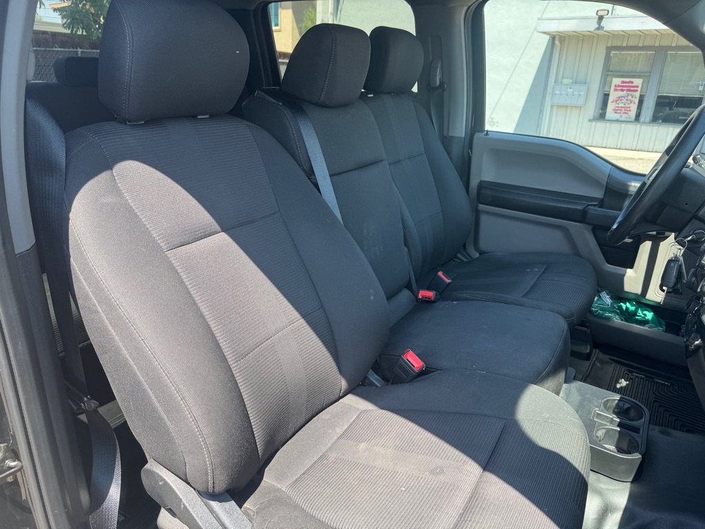 Photo 14 of this FORD F150