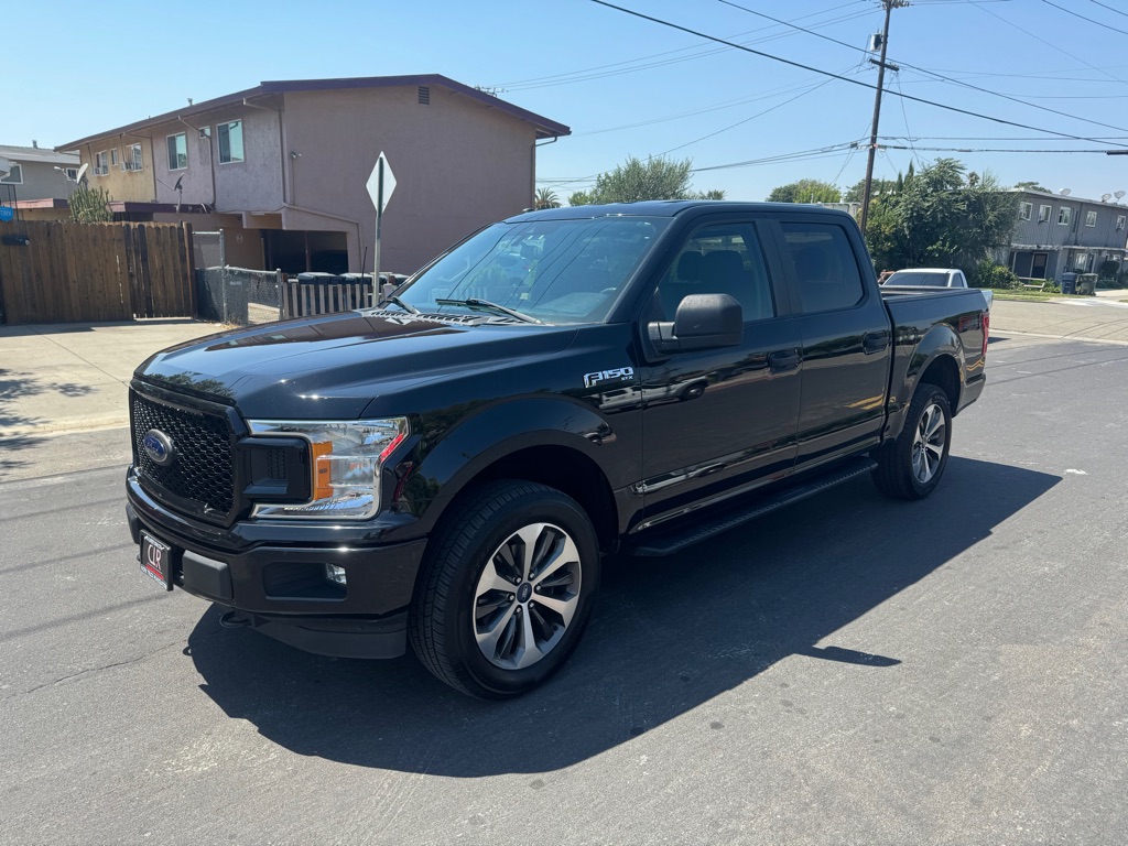 Photo 2 of this FORD F150