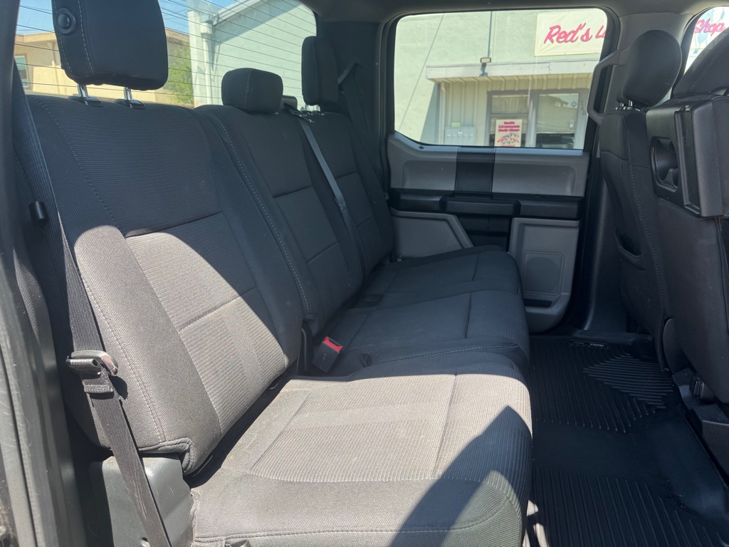 Photo 16 of this FORD F150