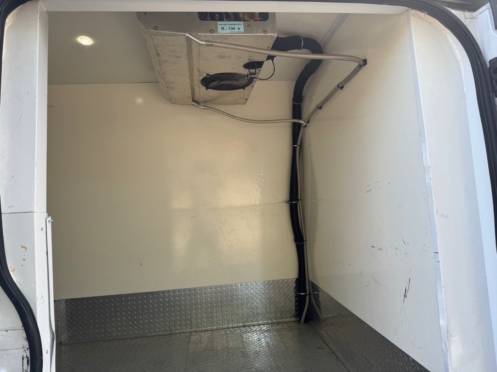Photo 15 of this FORD TRANSIT
