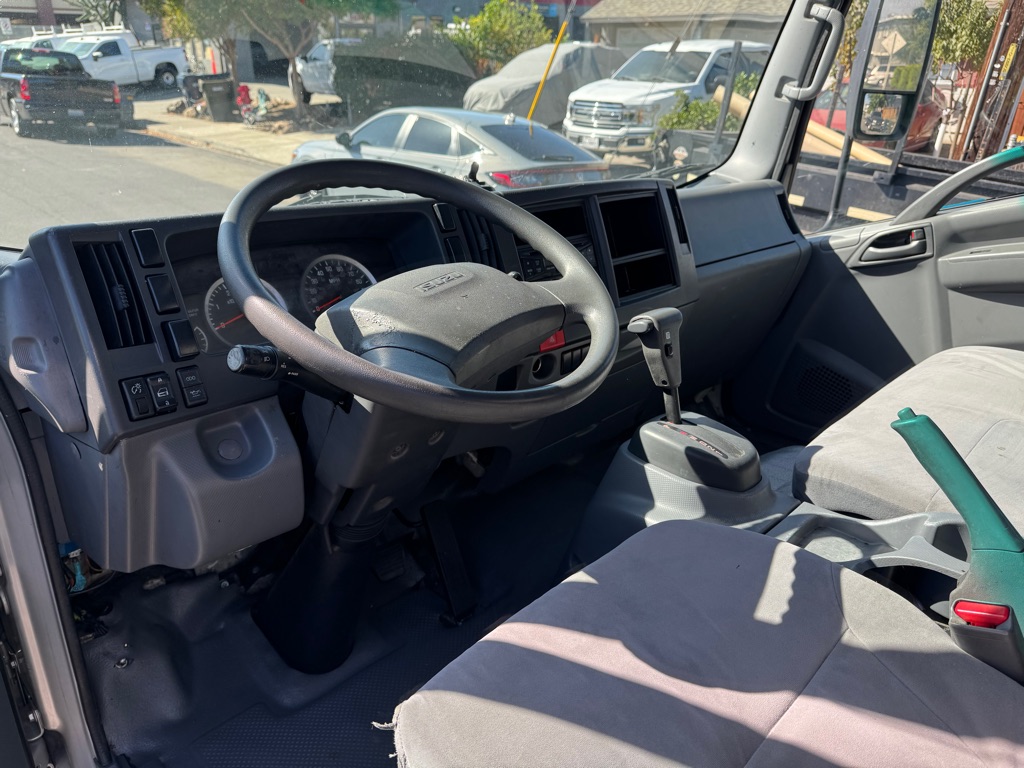 Photo 11 of this ISUZU NRR