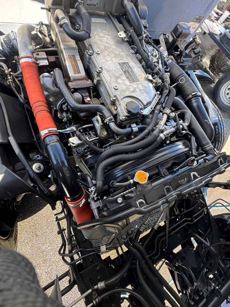 Photo 15 of this ISUZU NRR