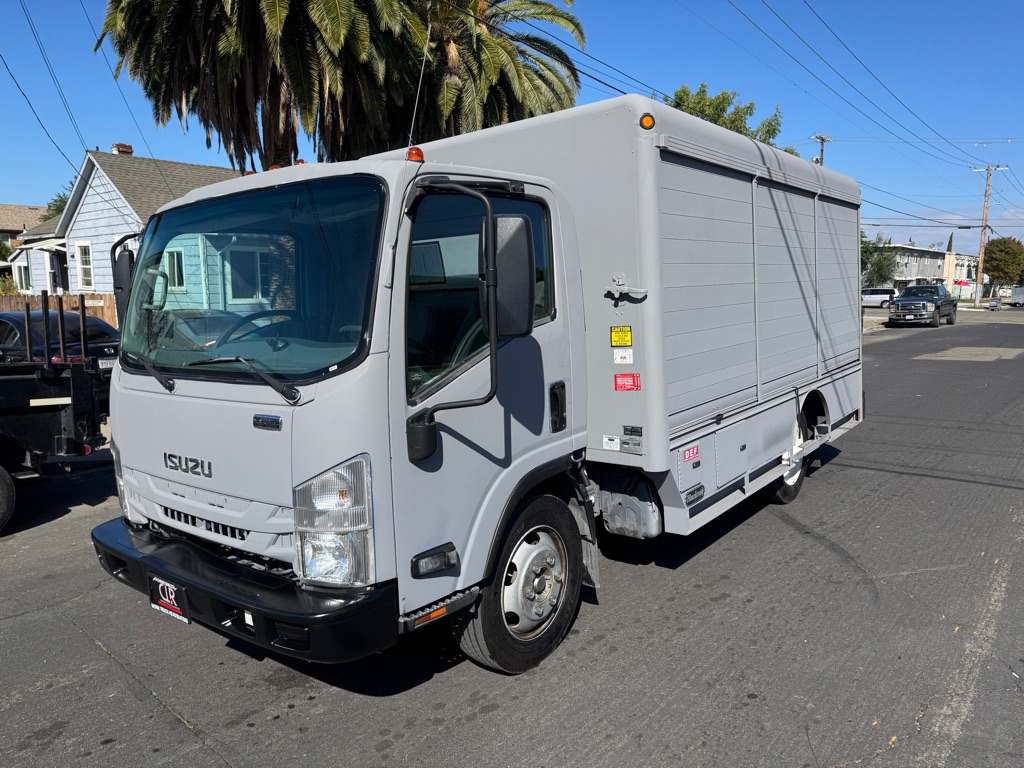 2017 ISUZU NRR