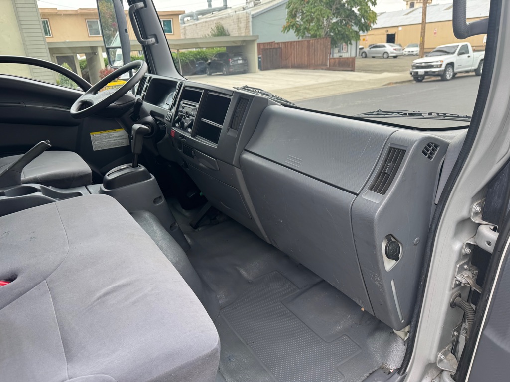 Photo 12 of this ISUZU NRR