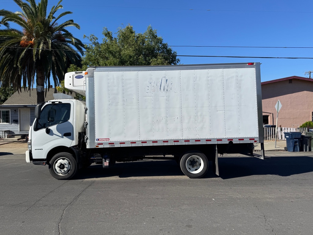 Photo 6 of this HINO 195