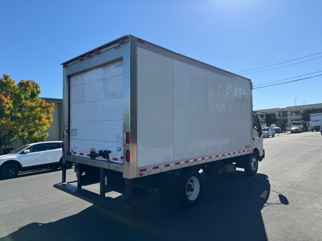 Photo 4 of this HINO 195