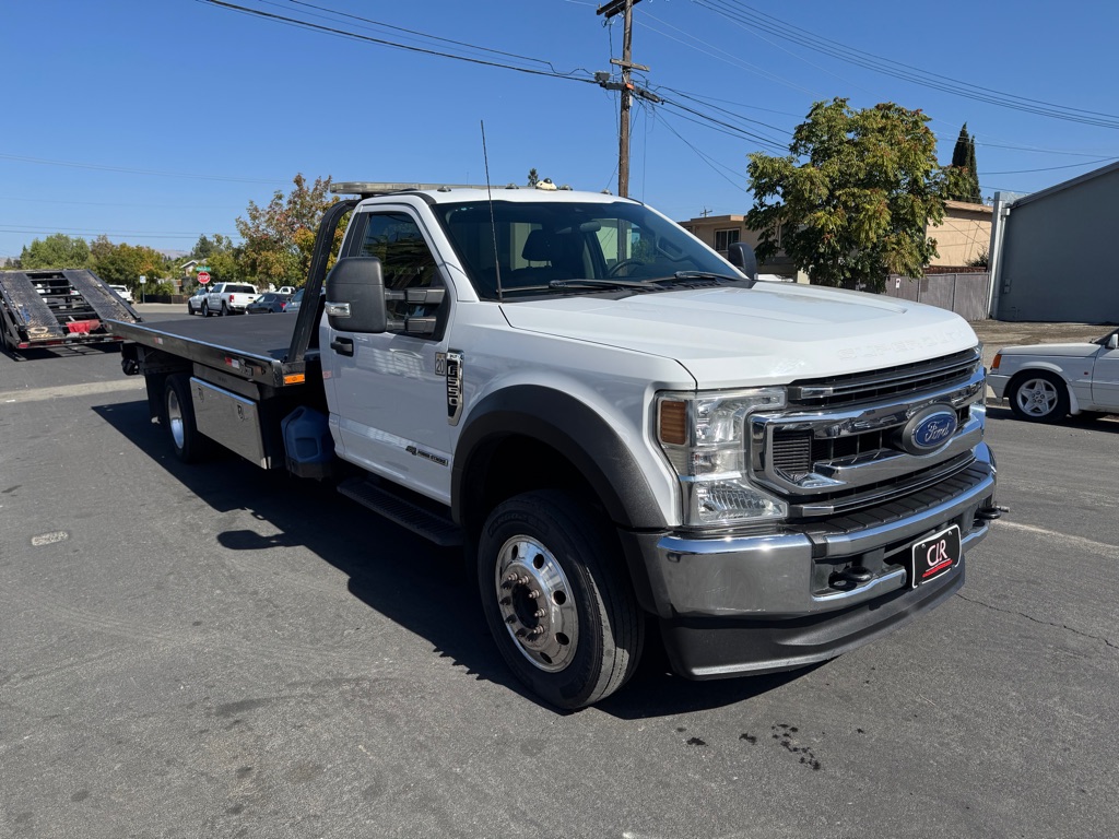 Photo 2 of this FORD F550