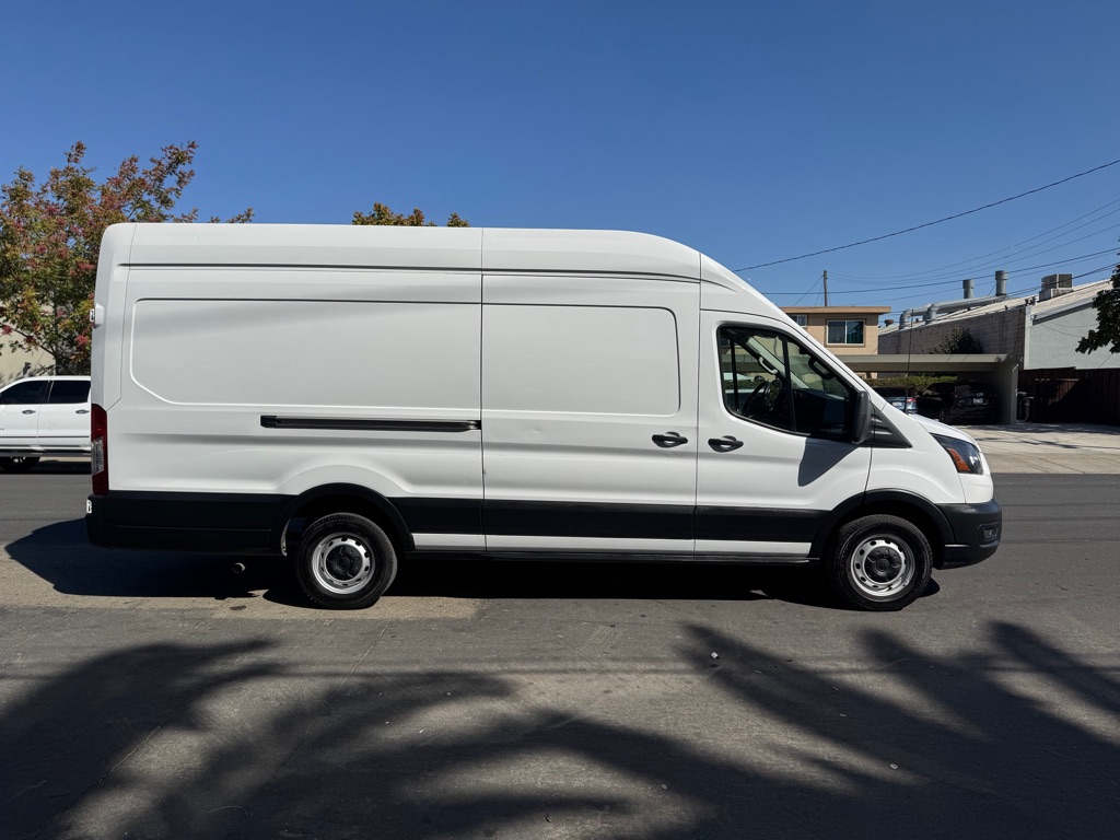 Photo 6 of this FORD TRANSIT