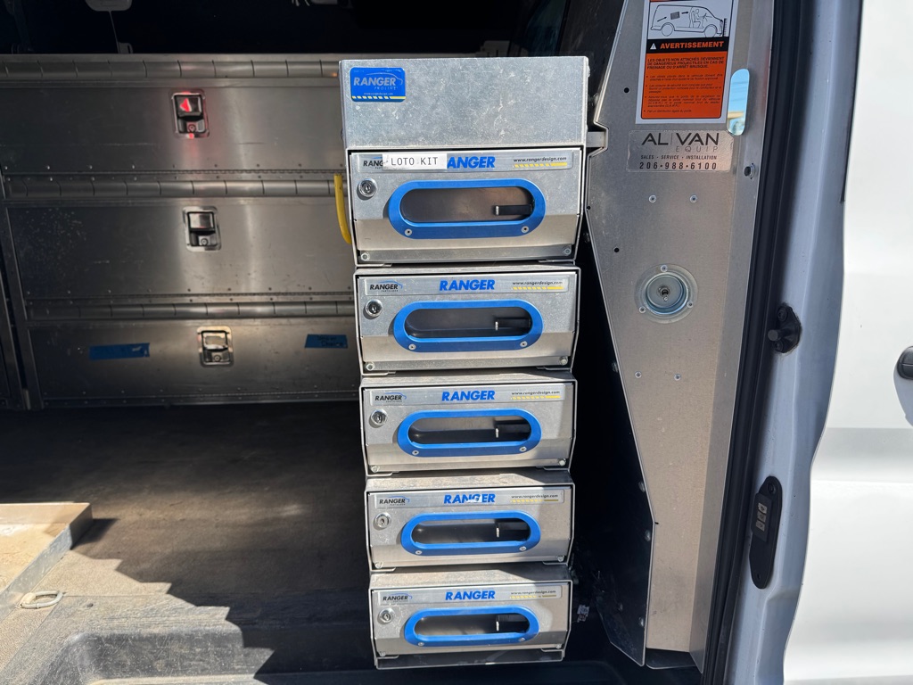 Photo 17 of this FORD TRANSIT