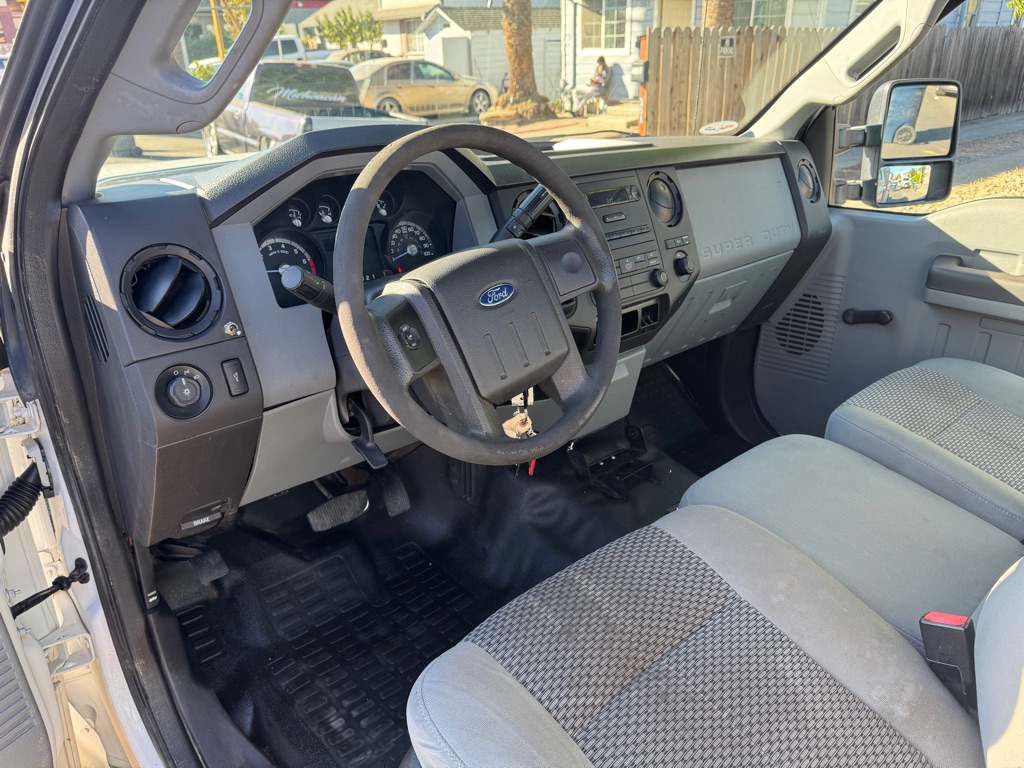 Photo 12 of this FORD F250