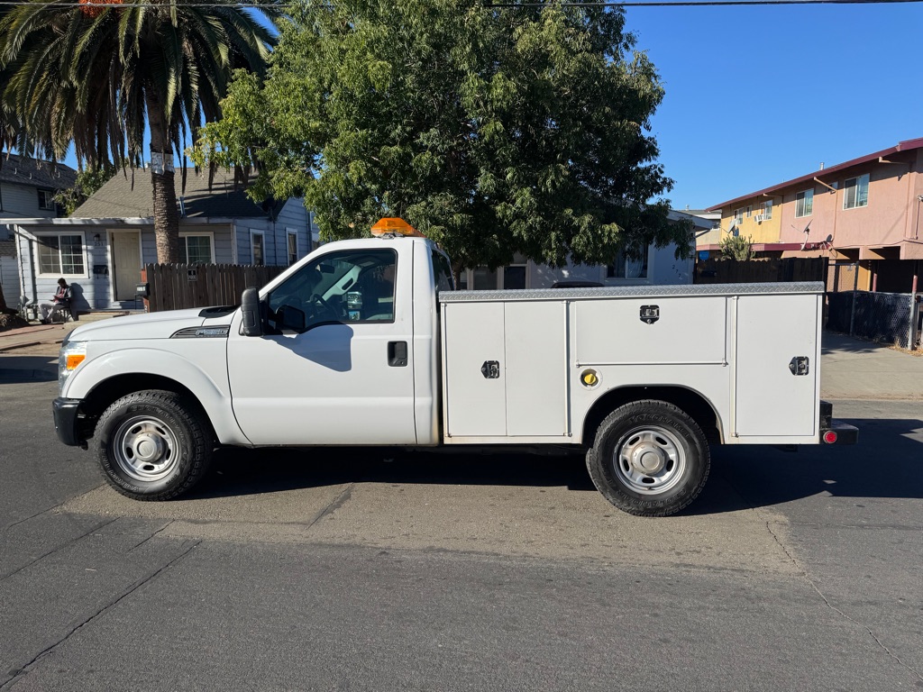 Photo 7 of this FORD F250