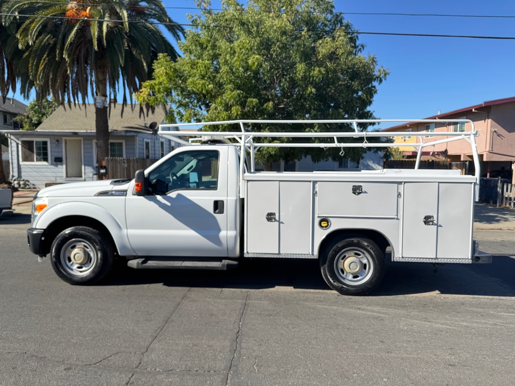 Photo 6 of this FORD F250