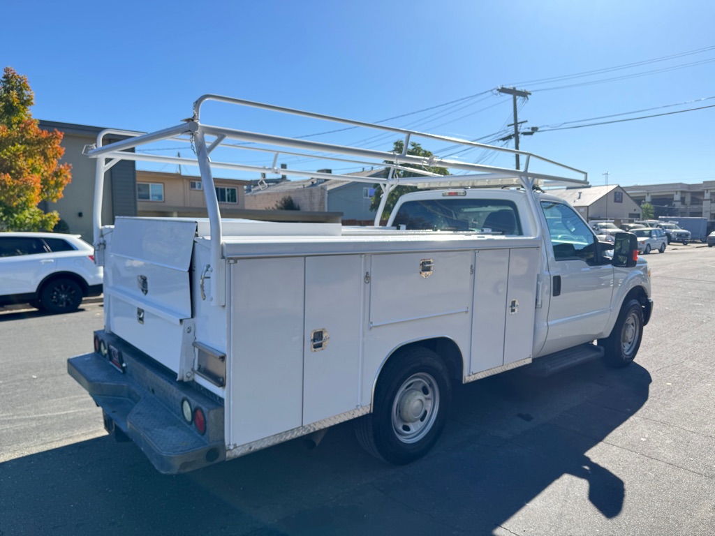 Photo 5 of this FORD F250