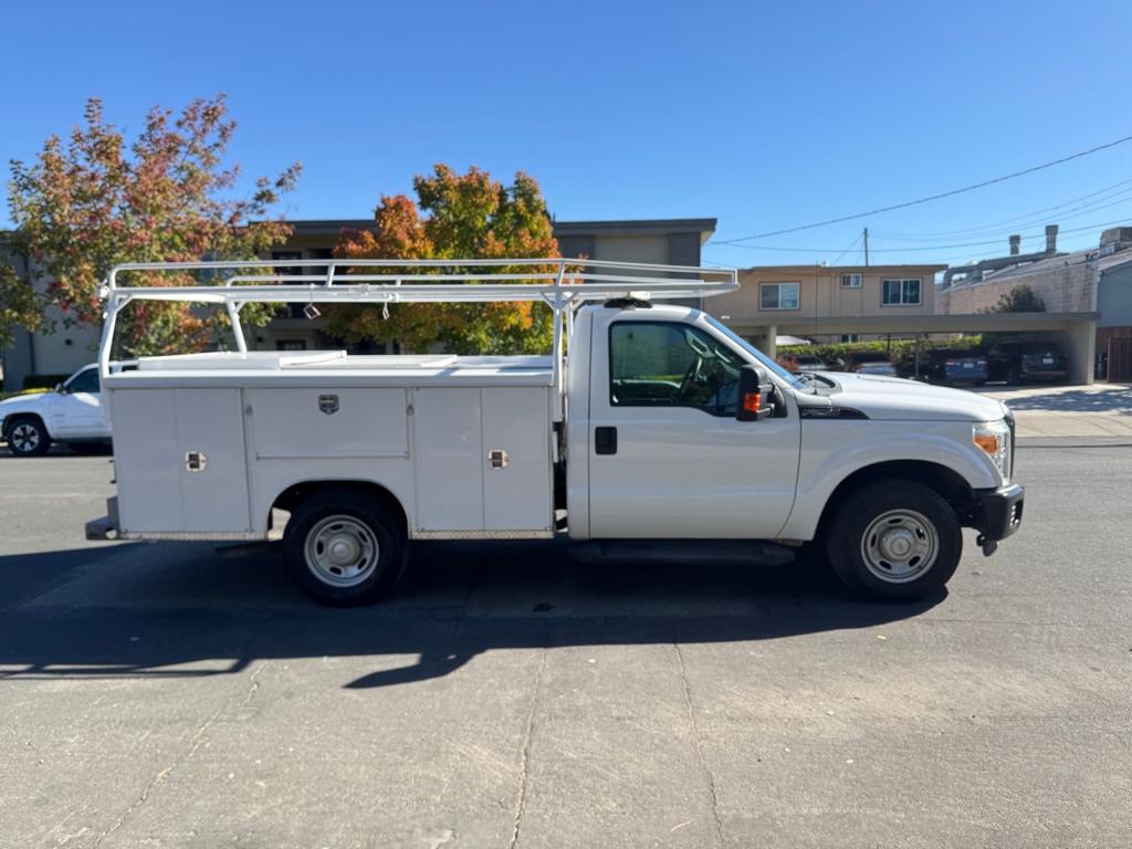 Photo 7 of this FORD F250