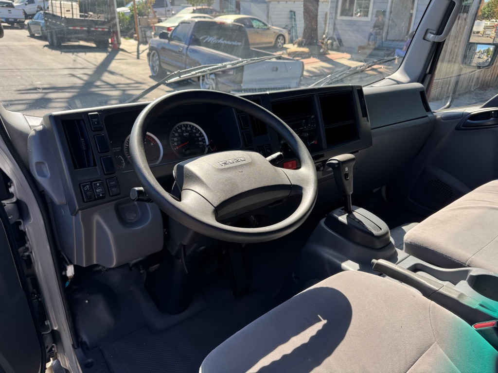 Photo 13 of this ISUZU NRR