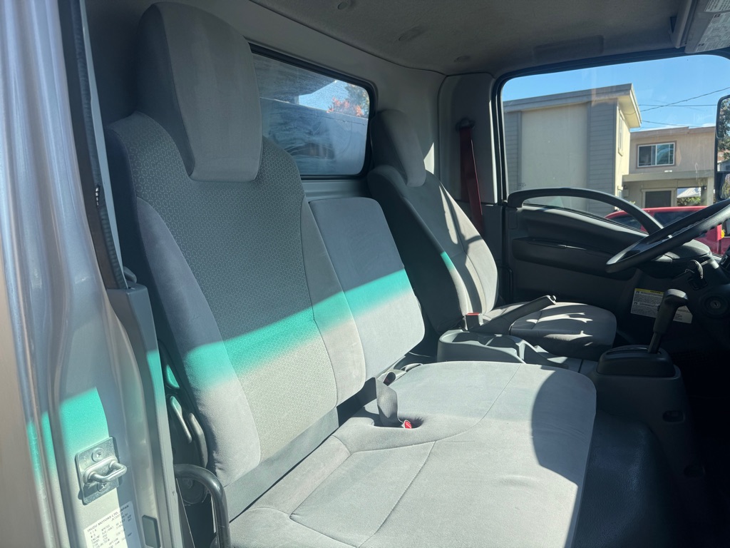 Photo 16 of this ISUZU NRR