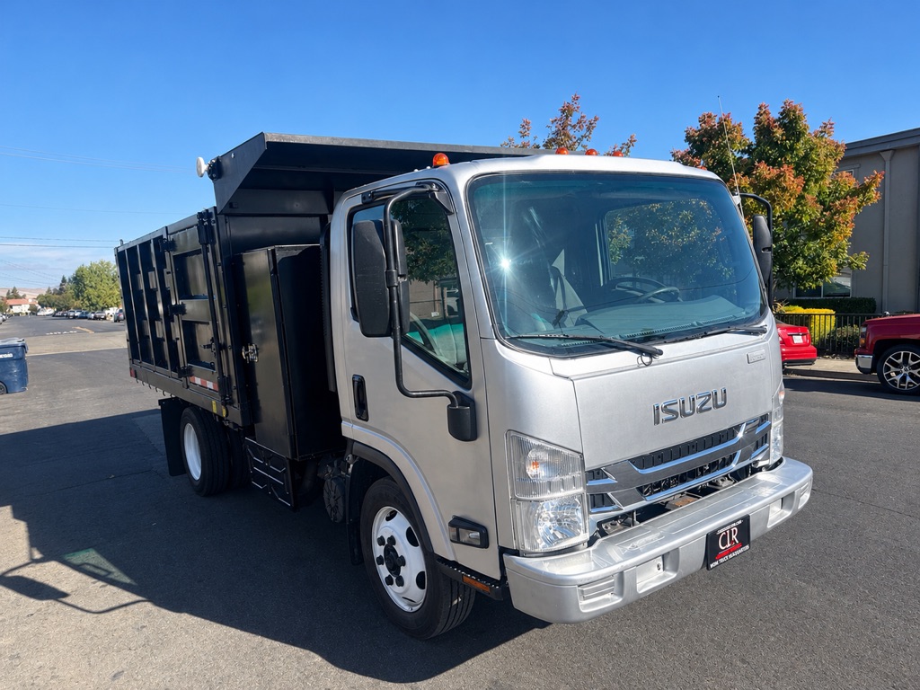 Photo 2 of this ISUZU NRR