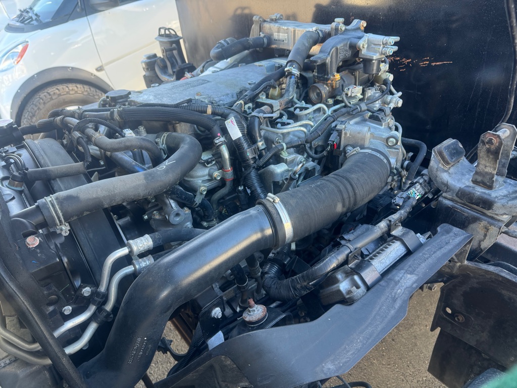 Photo 11 of this ISUZU NRR